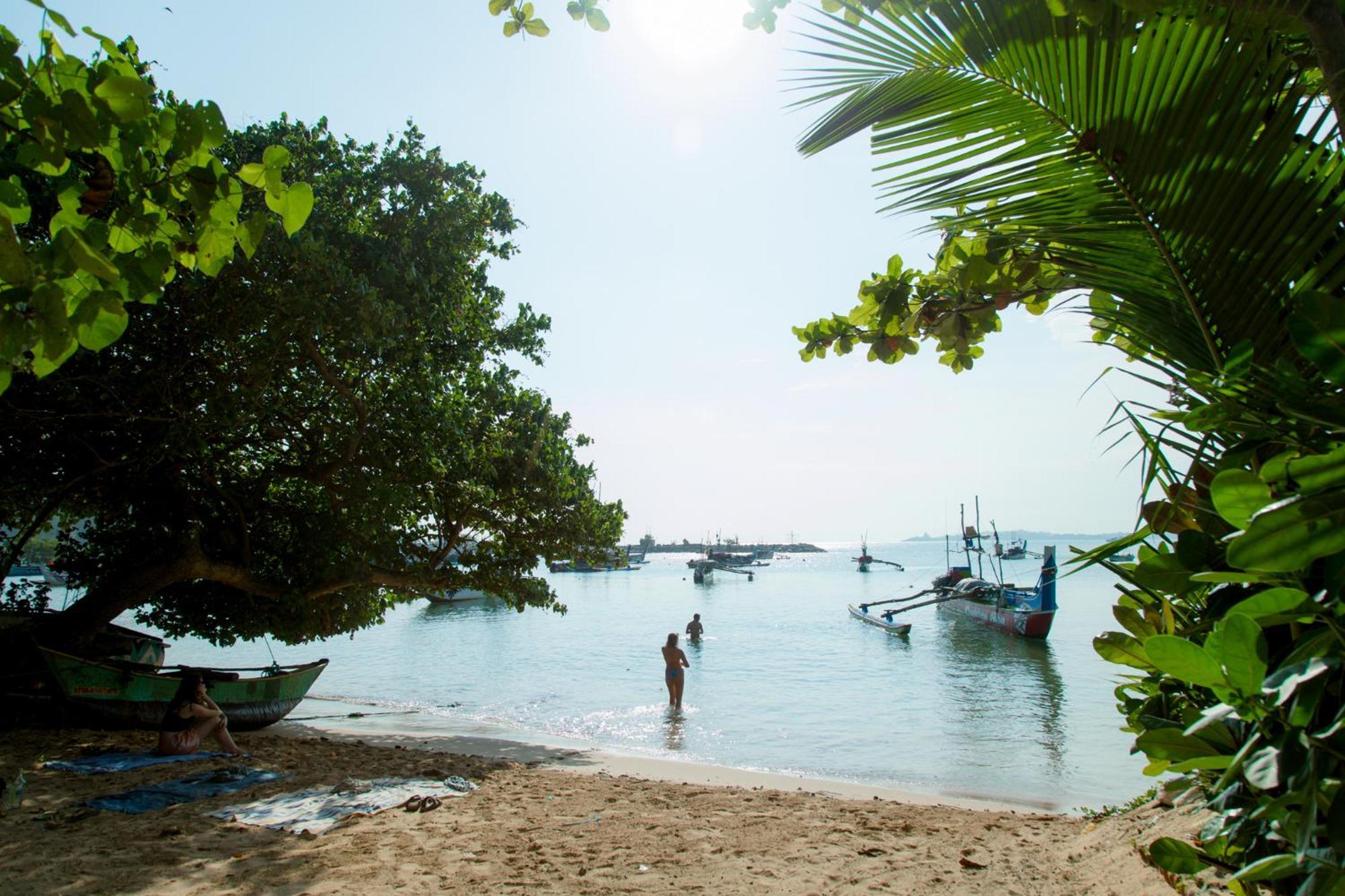 Yes Beach House Mirissa Luaran gambar
