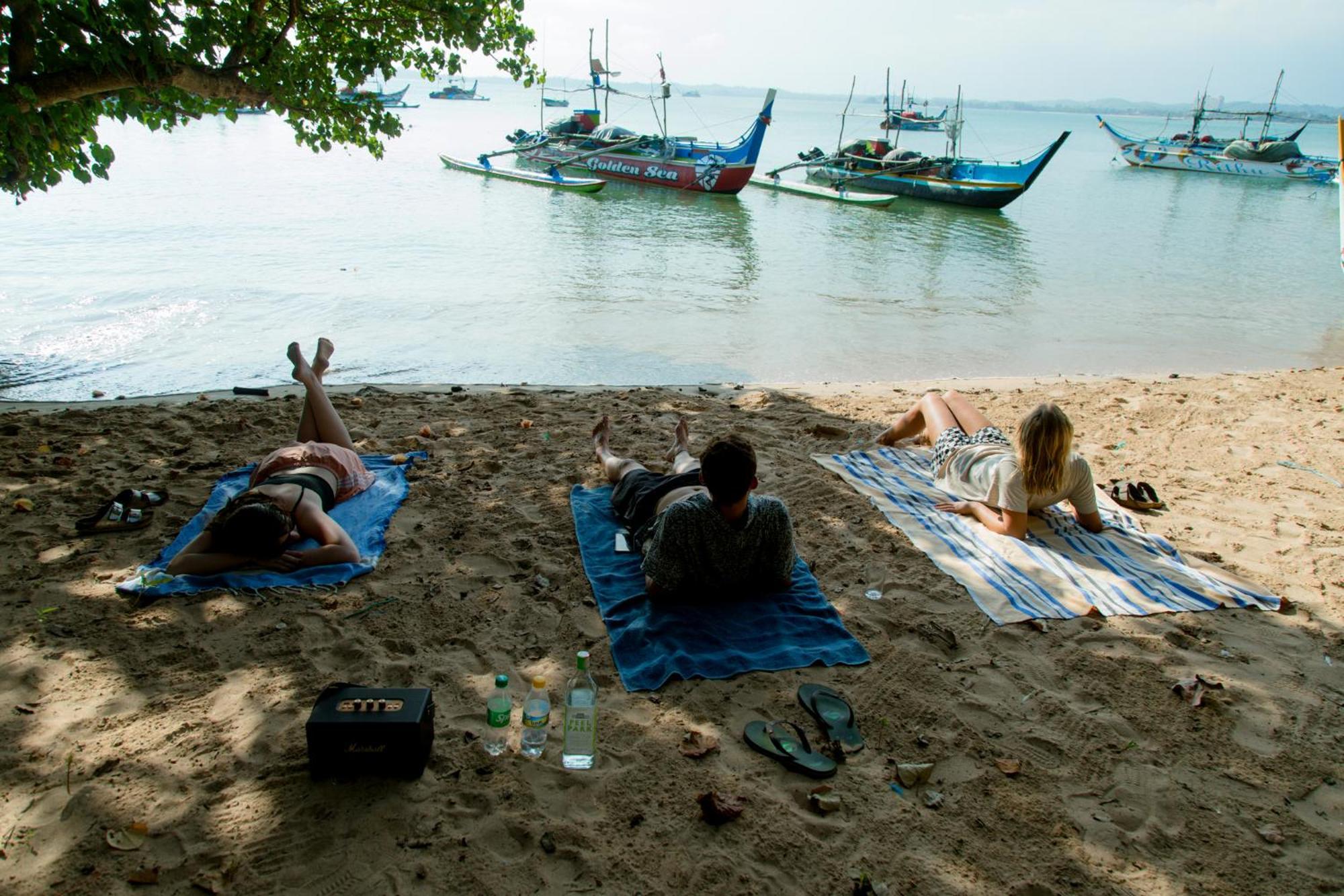 Yes Beach House Mirissa Luaran gambar